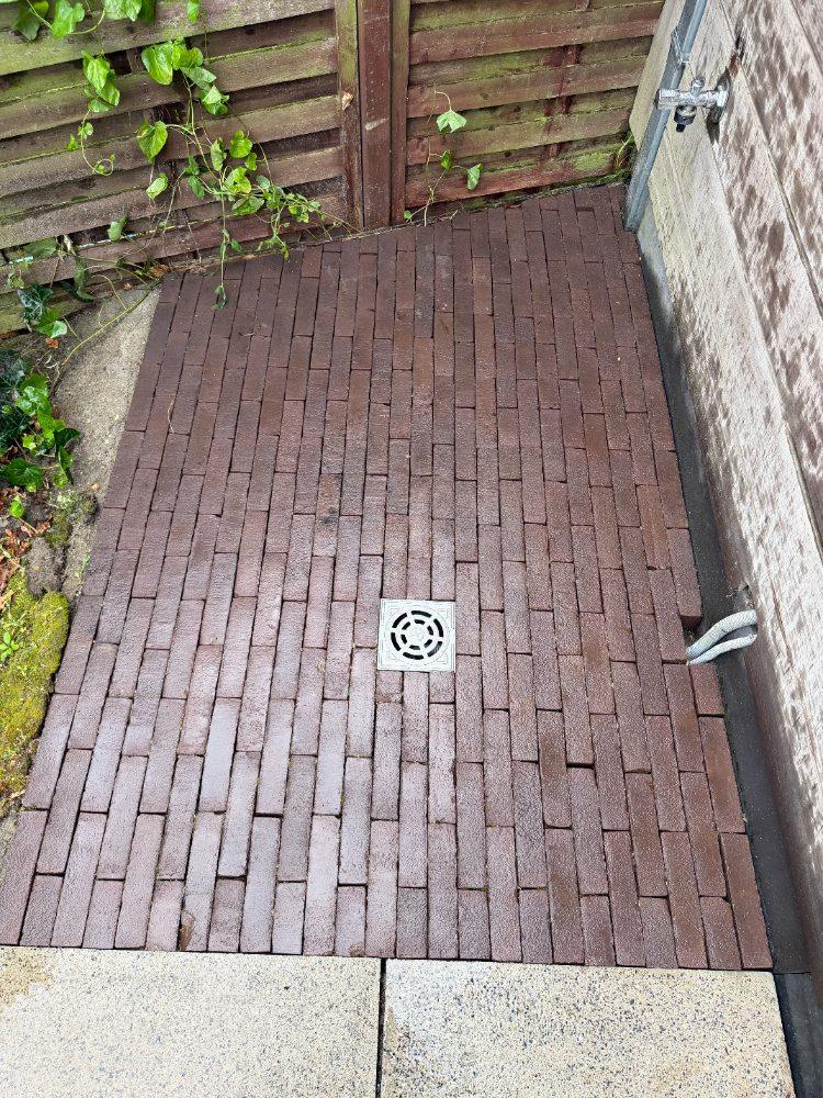 Oprit schoon, na reiniging