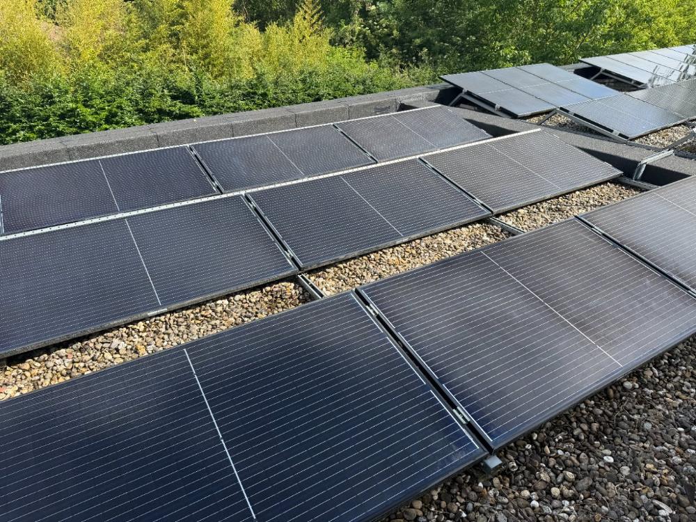 Zonnepanelen schoon na reiniging